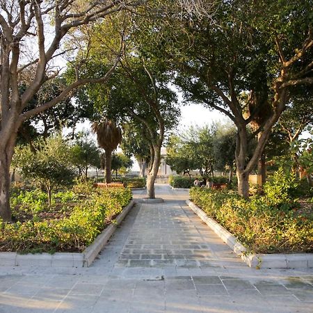Valletta Triton Apartment Dış mekan fotoğraf